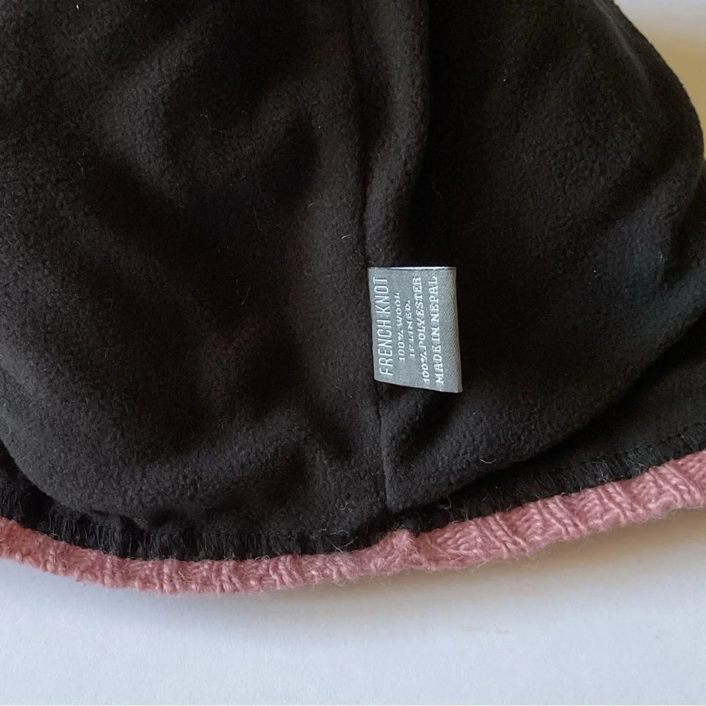 FRENCH KNOT WOOL KNIT BEANIE WITH POM FLEECE LINED PINK BLACK NWOT